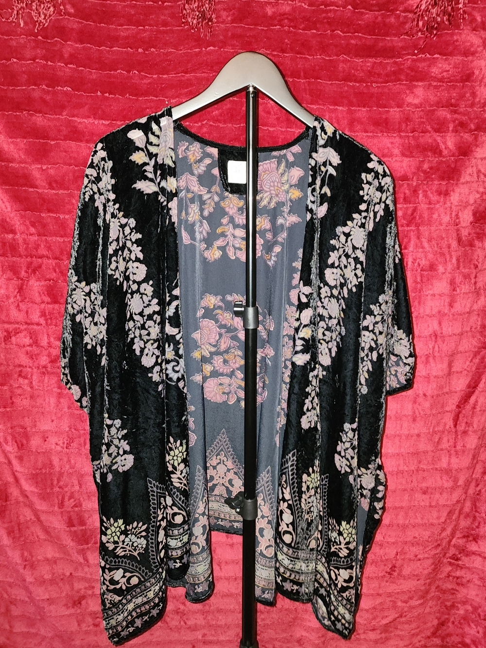 Black Floral Velvet Kimono Jacket